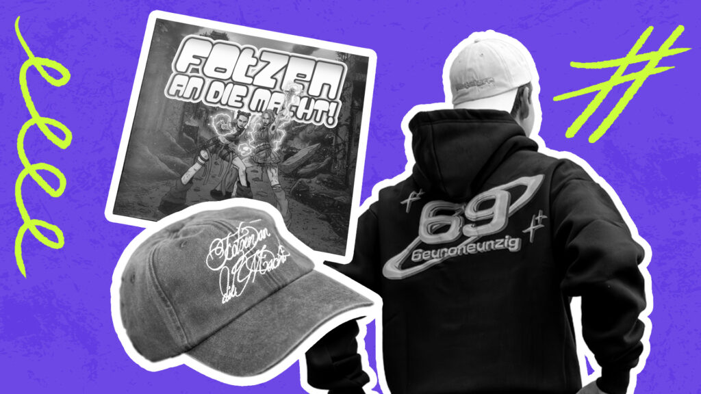 Eine lilafarbene Collage mit Merchandising des Duos 6euroneunzig. Zu sehen sind das Album-Cover und eine Cap mit dem Titel „Fotzen an die Macht!“ sowie die Rückansicht eines schwarzen Hoodies mit der Aufschrift „69 Neunundneunzig“ und einem Planeten-Logo.